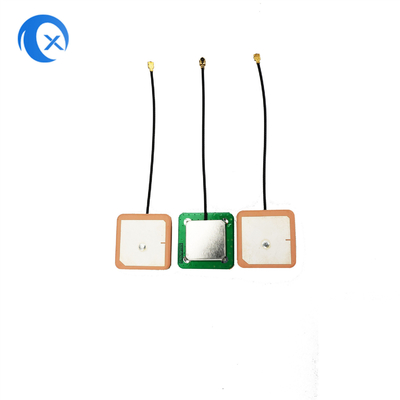 UFL IPEXのコネクターが付いている小さい2DBI 1575MHZ内部PCBのアンテナ